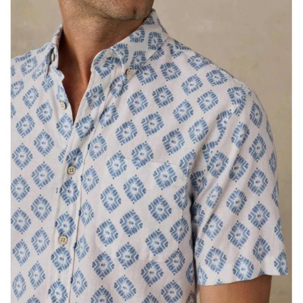 Faherty Short Sleeve Breeze Shirt Button Down Shirt Crystal Cascade Blue White L